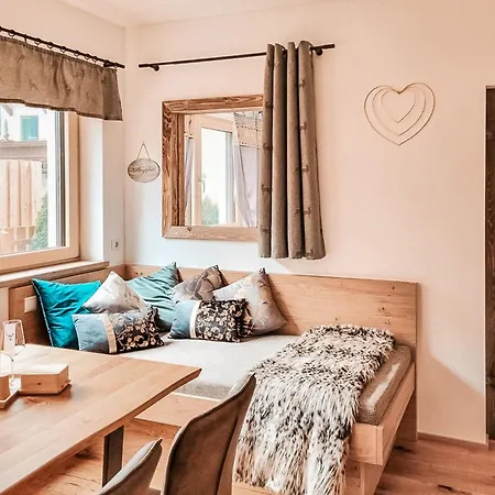 Veronikas Relax & Family Suite - Sun Terrace And Car Park By Alpenluxus Appartements Apartment *