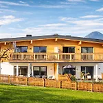 Veronikas Relax & Family - By Alpenluxus Collection Ferienhaus *