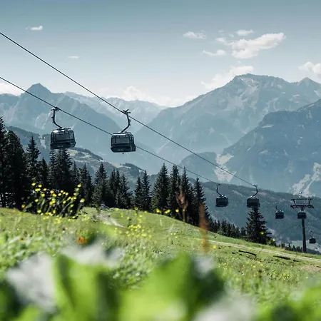 Veronikas Relax & Family Suite - Apartment In Zillertal, Presented By Alpenluxus
